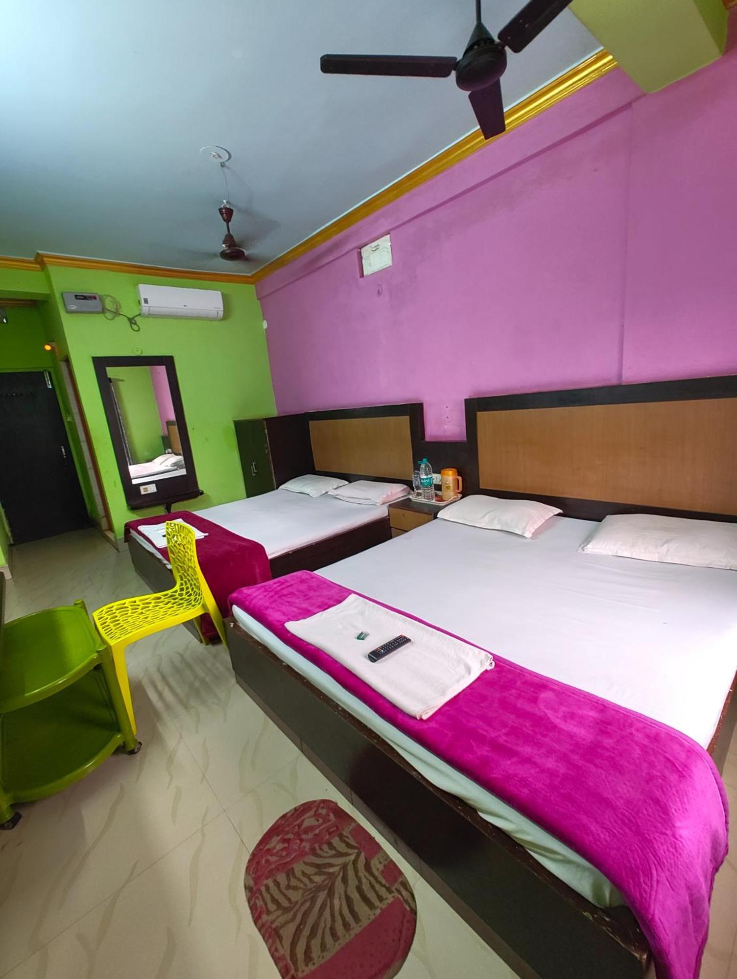 Goroomgo Samrat Palace Puri Near Sea Beach With Parking Facilities - Restaurant Available - Couple Friendly エクステリア 写真