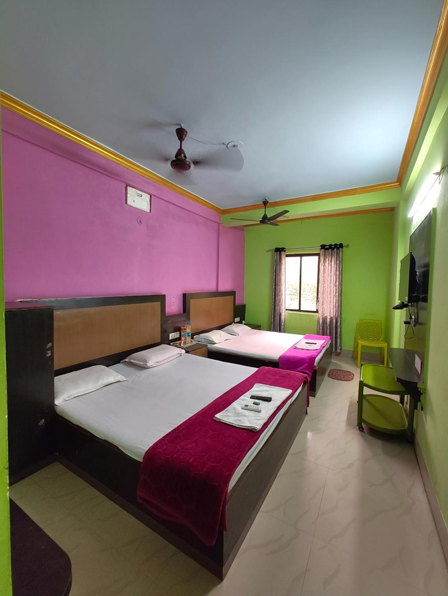 Goroomgo Samrat Palace Puri Near Sea Beach With Parking Facilities - Restaurant Available - Couple Friendly エクステリア 写真