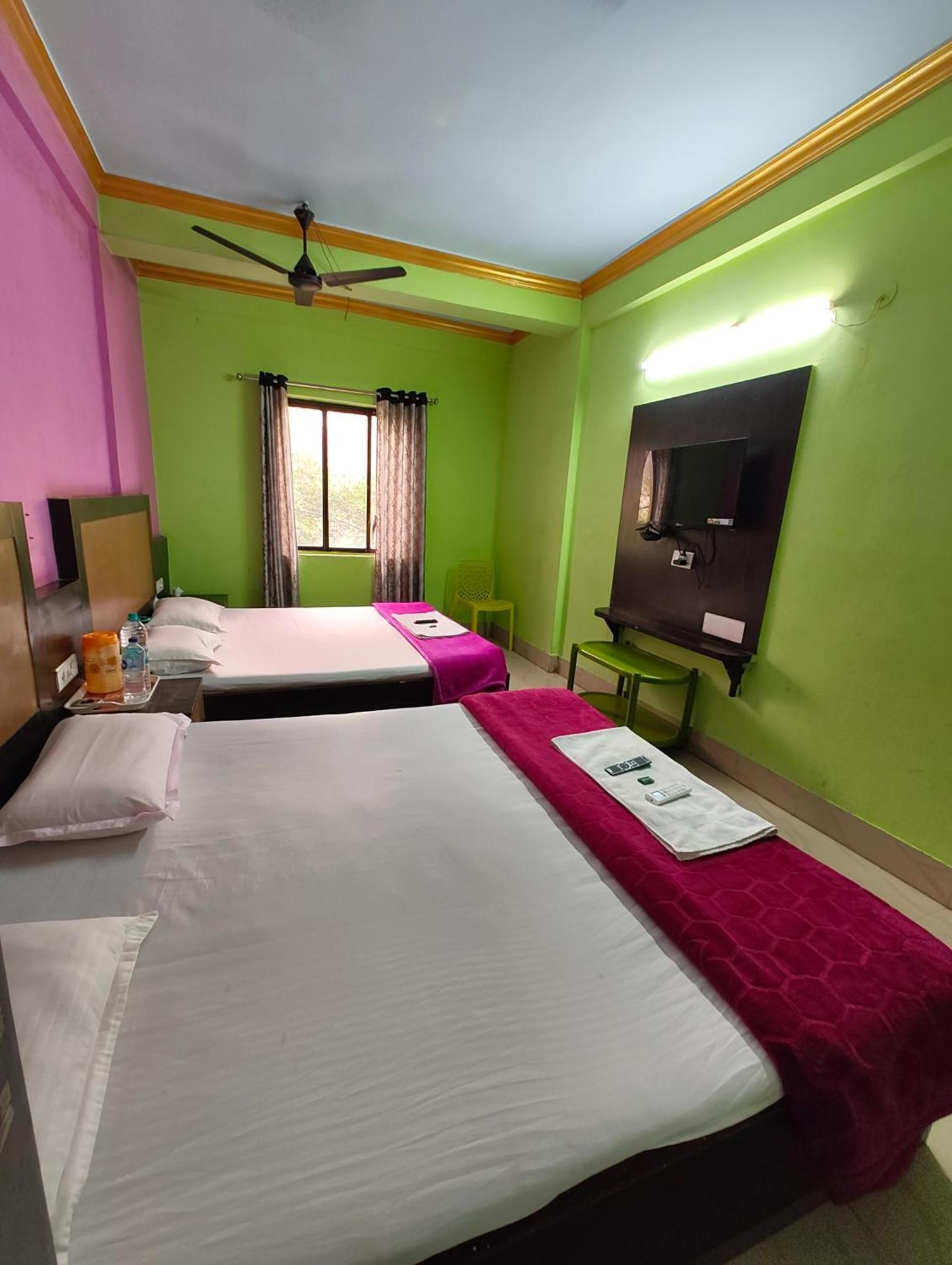 Goroomgo Samrat Palace Puri Near Sea Beach With Parking Facilities - Restaurant Available - Couple Friendly エクステリア 写真