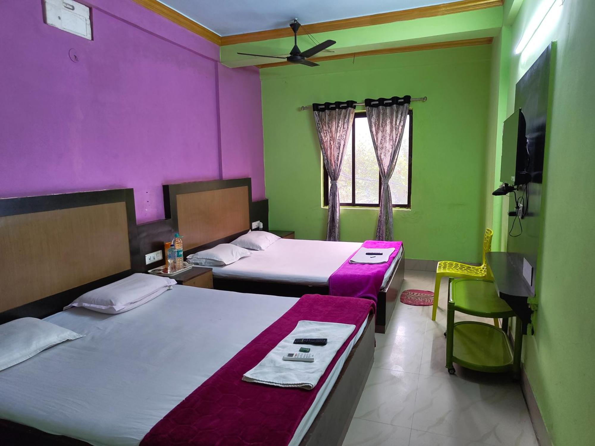 Goroomgo Samrat Palace Puri Near Sea Beach With Parking Facilities - Restaurant Available - Couple Friendly エクステリア 写真